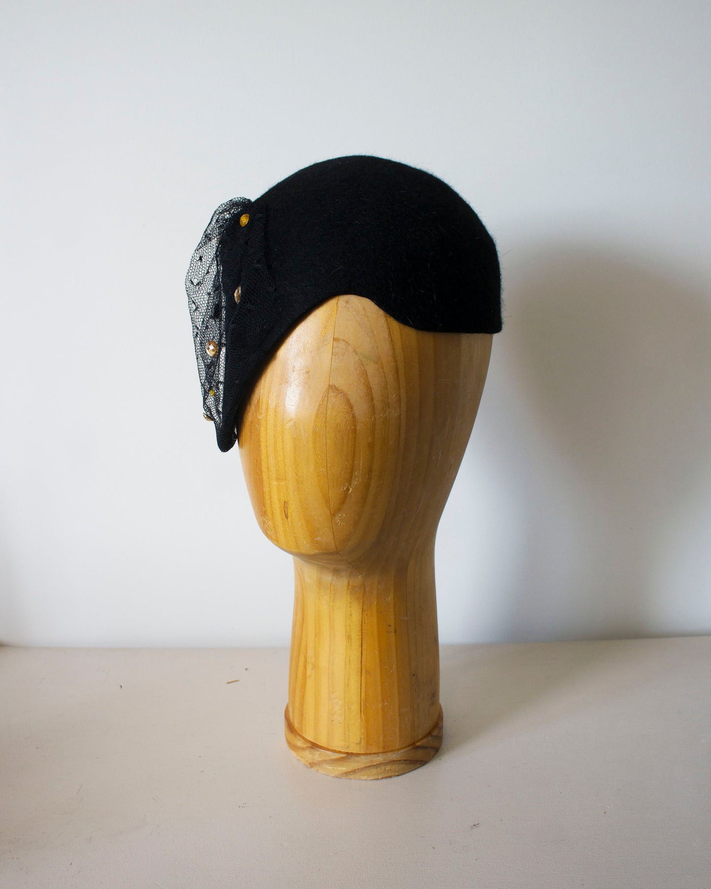 CHAPEAU BIBI RHINESTONE EYE