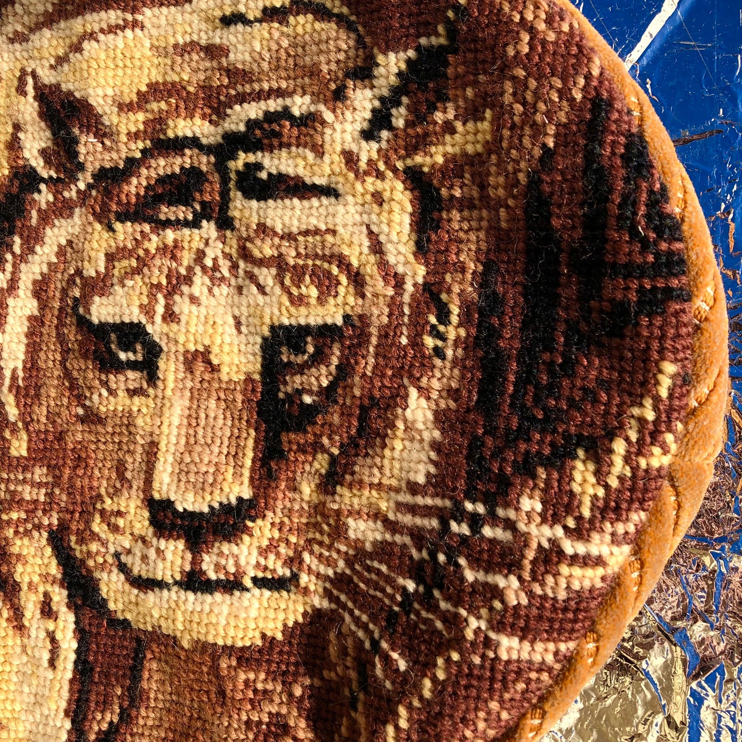 BÉRET CANEVAS LE TIGRE