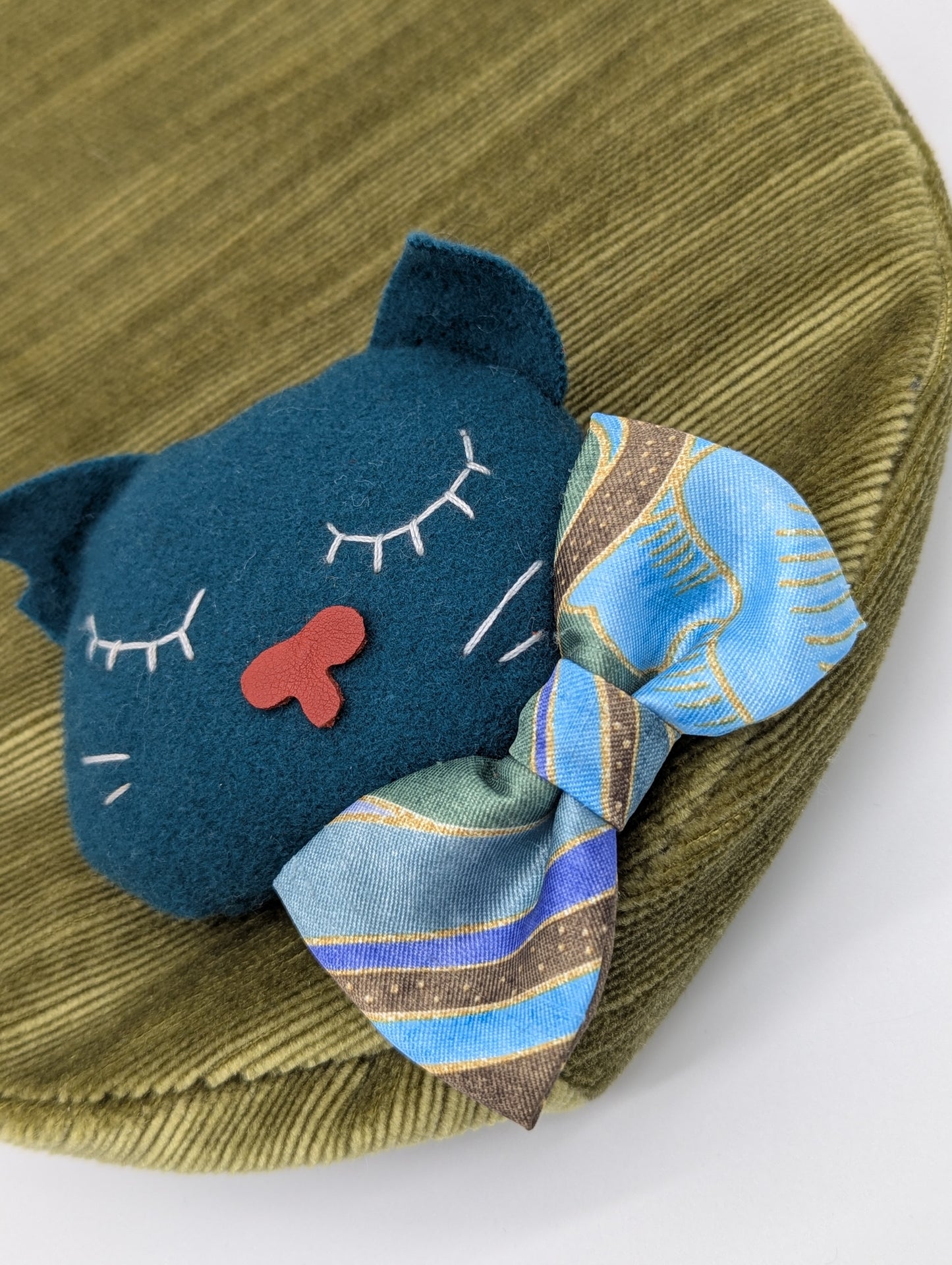 BÉRET PELUCHE KITTY GREEN BOW