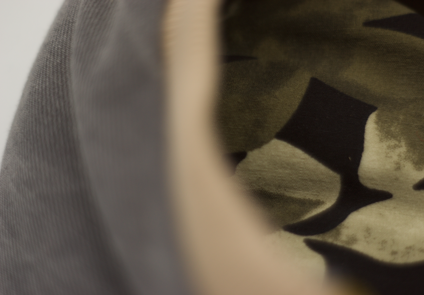 BÉRET EVIL EYE GREY