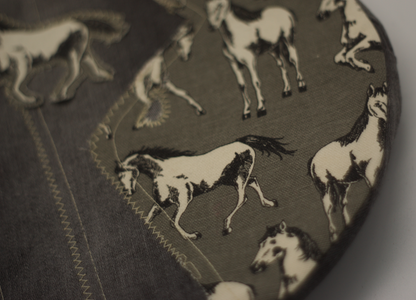 BÉRET PATCHWORK WILD HORSES