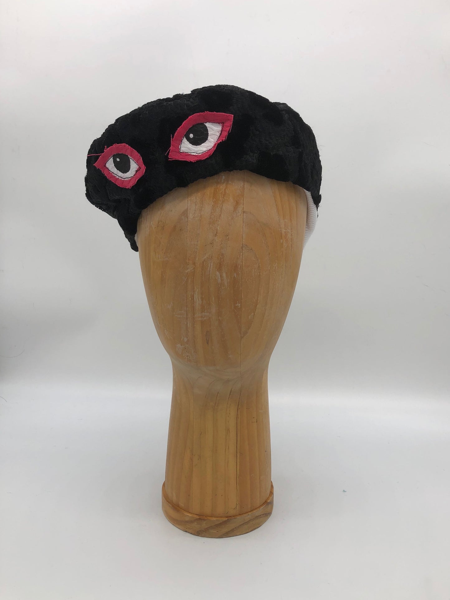 BÉRET EVIL EYE SYNYSTER