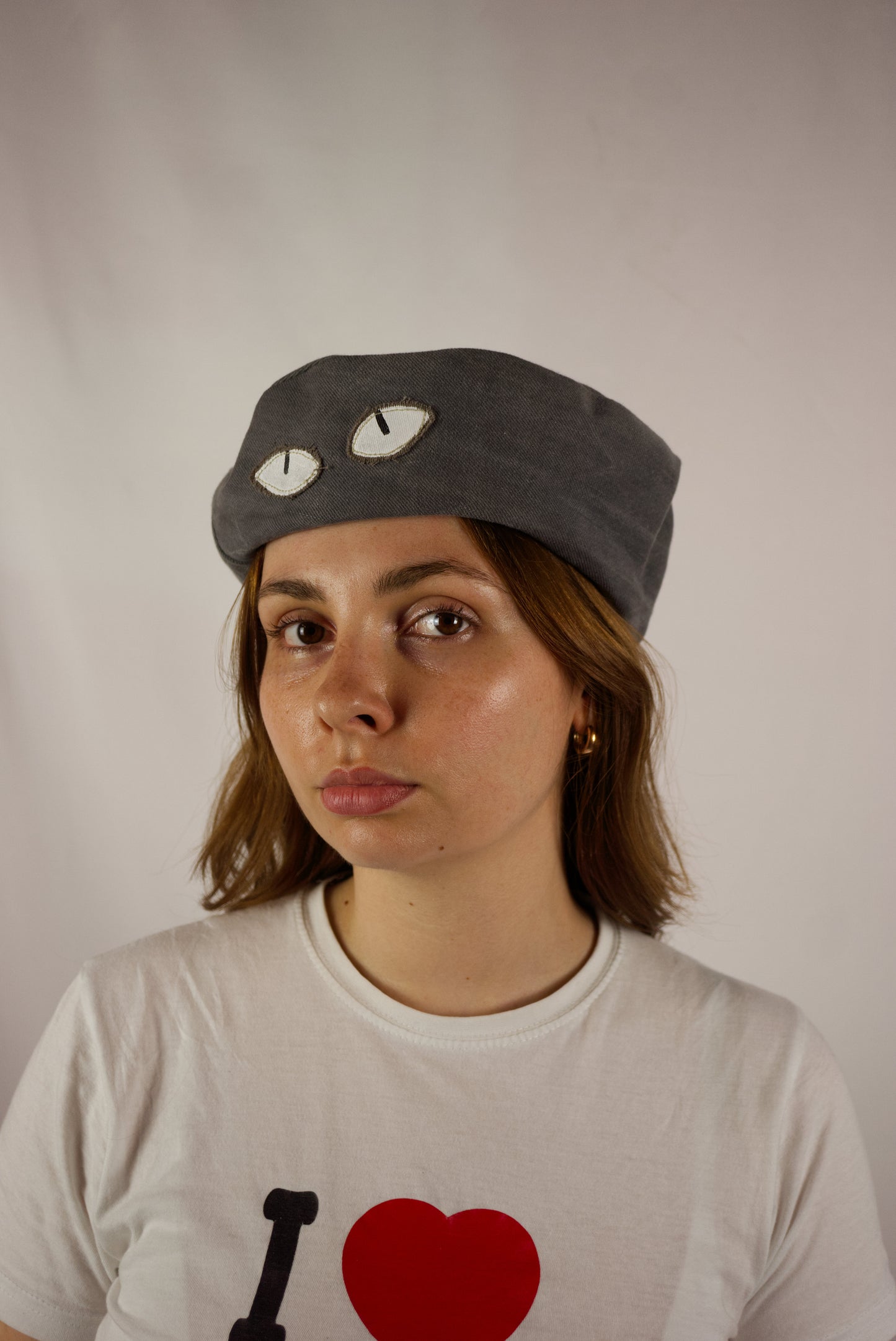 BÉRET EVIL EYE GREY